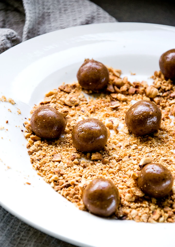Rolling chilled date mixture into balls