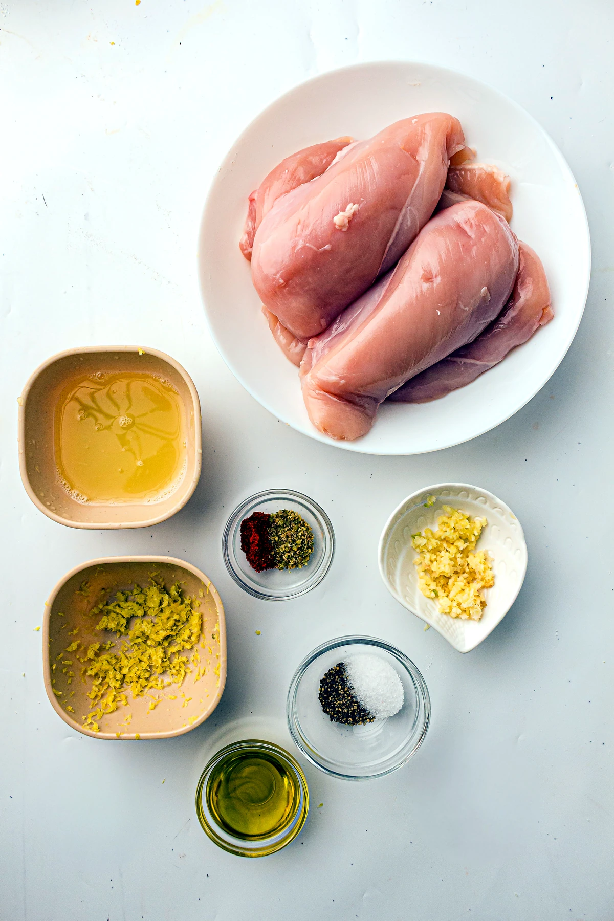 Ingredients for easy baked lemon chicken breasts