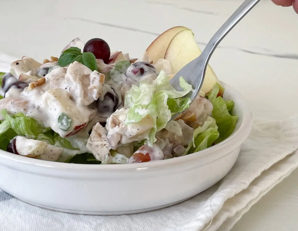 chicken waldorf salad serving